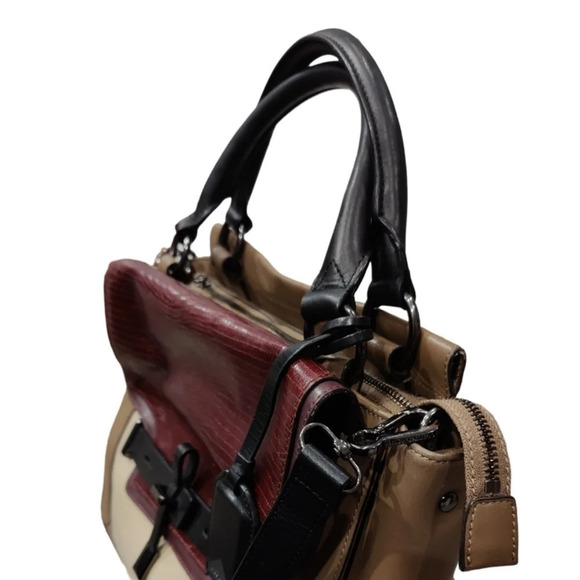 Vince Camuto Awesome Leather Satchel 😍 - Picture 4 of 16